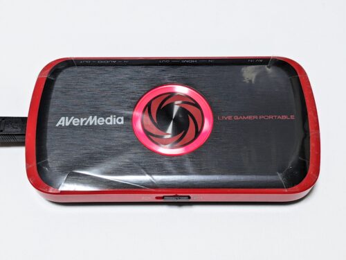 AVerMedia AVT-C875本体の赤く光るLEDインジケーター