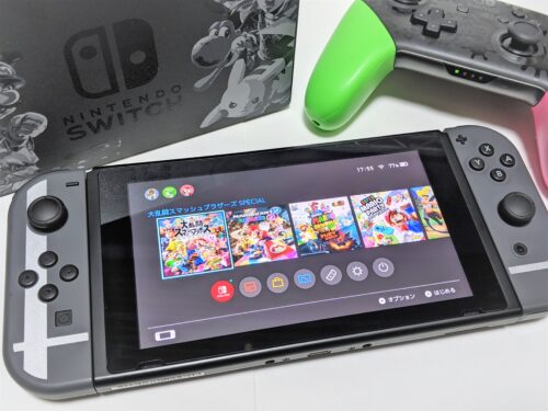 Nintendo Switch本体とドック・Proコントローラー